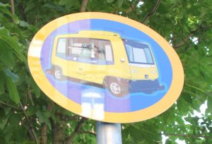Bushaltestelle fur Autonome E-Shuttles
